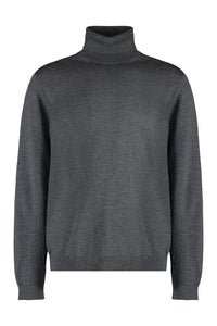 Turtleneck wool pullover